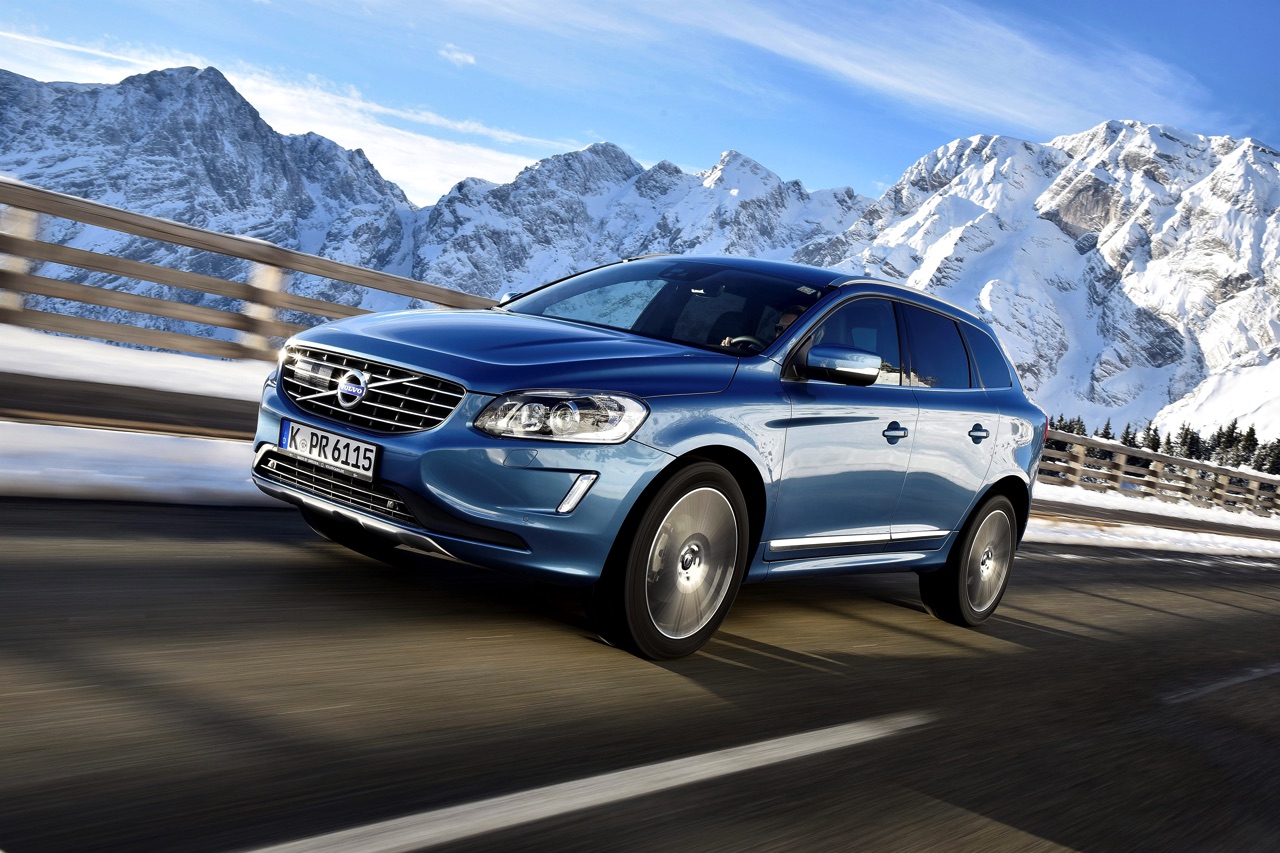 Meer grip en luxe voor Volvo S60, V60 en XC60 in modeljaar 2017 met AWD vierwielaandrijving voor de T5 benzinemotor en extra functies met Volvo On Call.