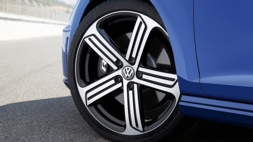 Nieuwe Volkswagen Golf R met 2.0 TSI 300 pk leverbaar vanaf 46.990 euro. Eind dit jaar bij de dealer!