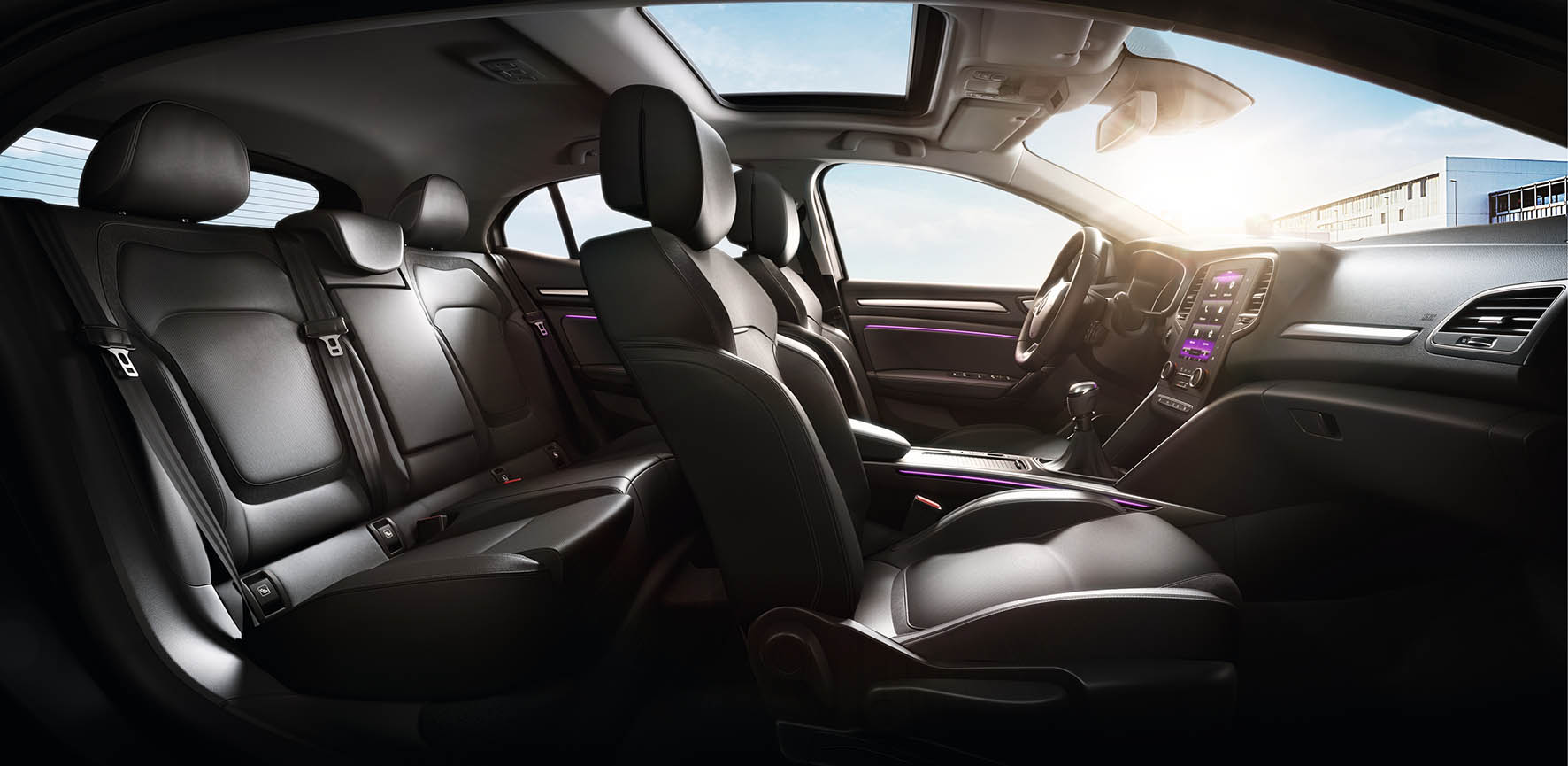 Specificaties en details van motoren nieuwe Renault Megane. De Fransoos wordt leverbaar met TCe 100, TCe 130, TCe 205, dCi 90, dCi 110, dC 130 en dCi 165.