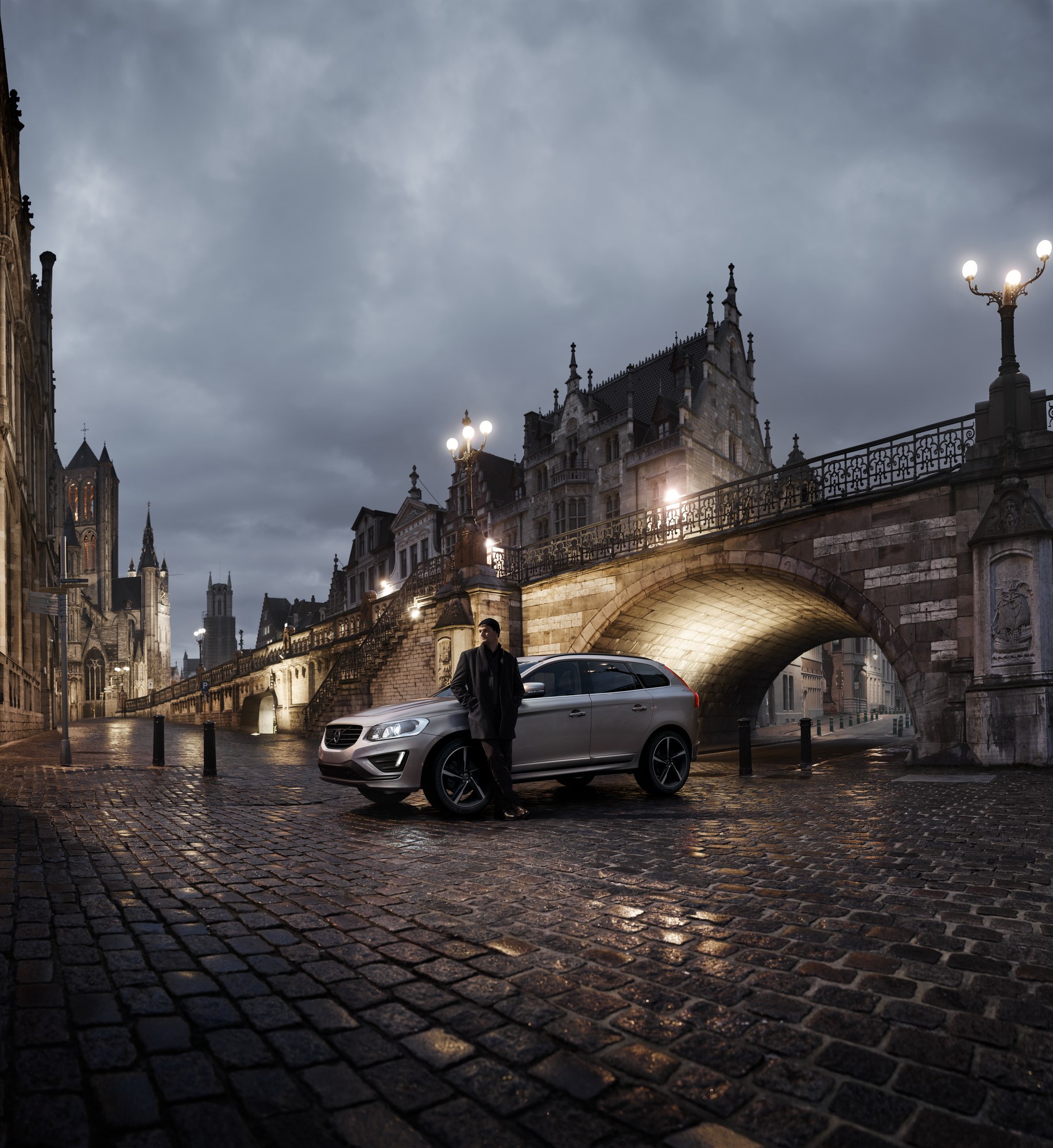 Prijzen en uitvoeringen Volvo XC60 modeljaar 2017. De populaire SUV is er wederom als Nordic+ en krijgt voortaan meer uitvoeringen met AWD. Nieuw zijn ook de Polestar Performance Parts.