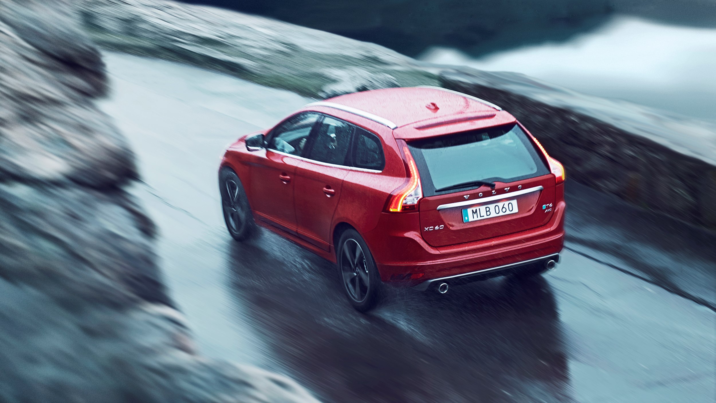Prijzen en uitvoeringen Volvo XC60 modeljaar 2017. De populaire SUV is er wederom als Nordic+ en krijgt voortaan meer uitvoeringen met AWD. Nieuw zijn ook de Polestar Performance Parts.