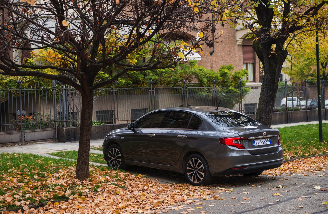 Fiat brengt de nieuwe Tipo sedan 1.4 en 1.3 MultiJet in Nederland op de markt, gevolgd door de Tipo hatchback in de zomer van 2016 en de Tipo Stationwagon na de zomer.