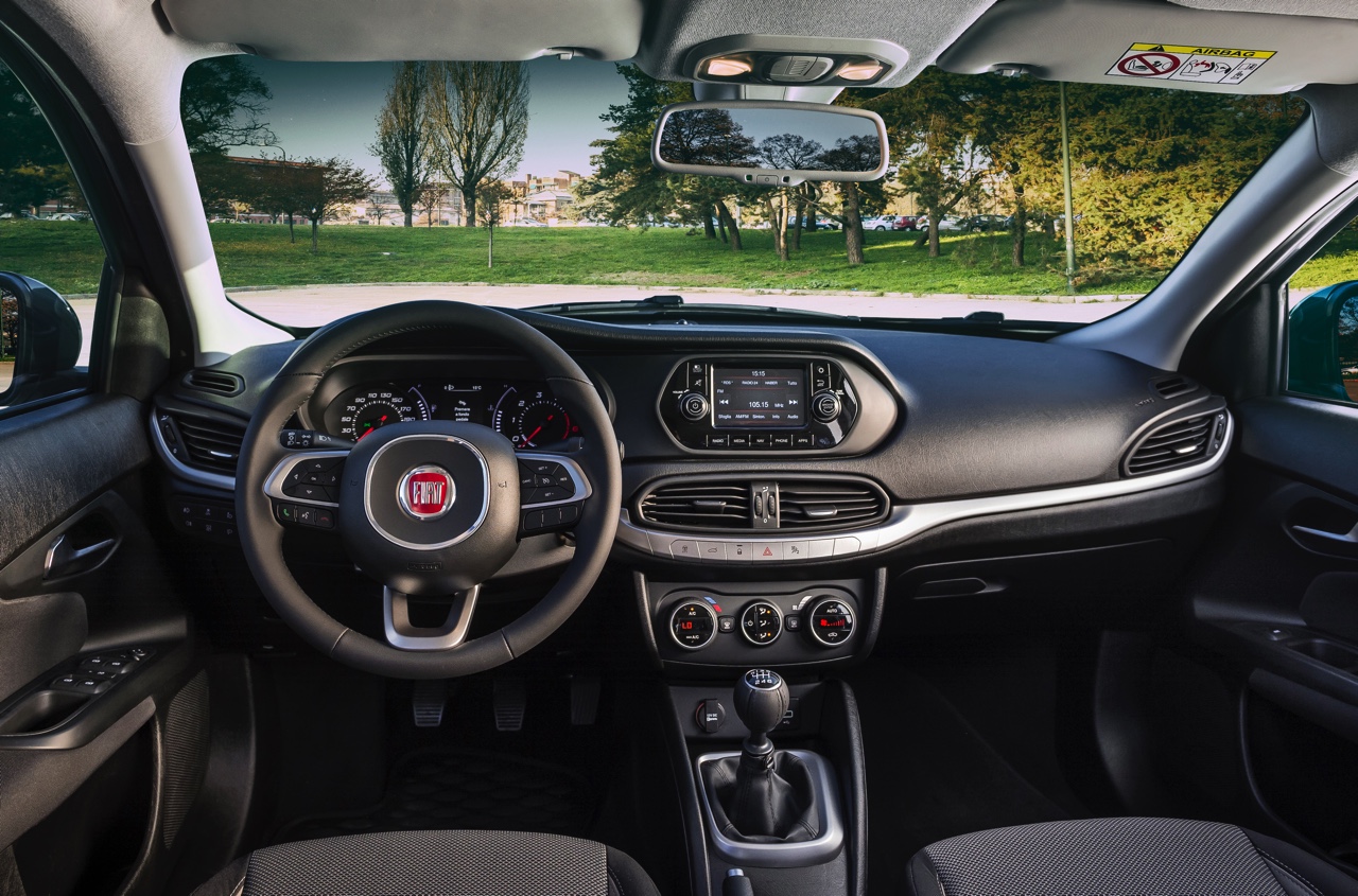 Fiat brengt de nieuwe Tipo sedan 1.4 en 1.3 MultiJet in Nederland op de markt, gevolgd door de Tipo hatchback in de zomer van 2016 en de Tipo Stationwagon na de zomer.