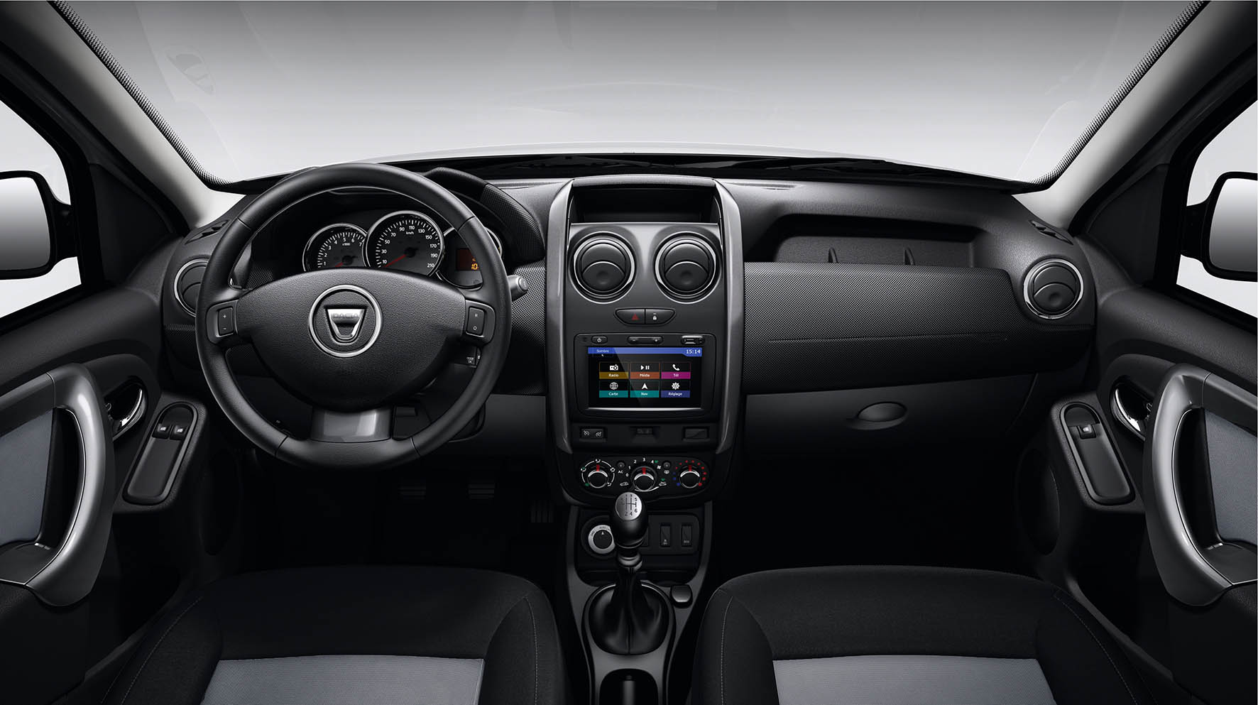 Dacia Duster voor modeljaar 2016 opgewaardeerd met aangepast ex- en interieur. Alle benzine- en dieselmotoren in het Dacia-gamma zijn daarnaast nog zuiniger geworden.