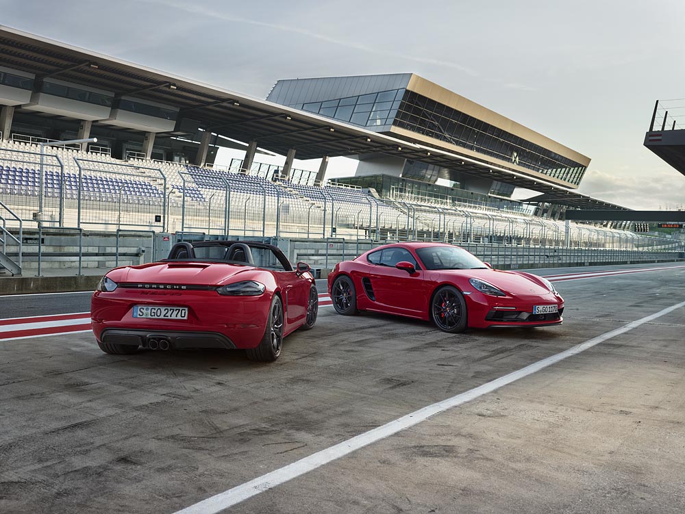 Porsche breidt het programma van de 718 Boxster en Cayman uit met de GTS-versie de 35 pk extra levert.