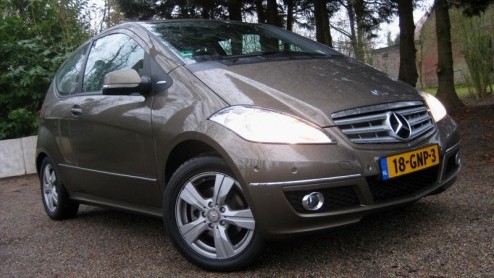 Stel, je bent op zoek naar een andere auto en je hebt maximaal 20.000 euro te besteden. Daar kun je toch iets heel behoorlijks van kopen. Maar, het moet wel een nieuwe auto zijn. Een Golfje, 207....of