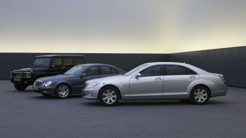 Een tweetal maanden geleden lieten we je weten dat de E-Klasse ook als Guard uitvoering leverbaar is. Maar aangezien er altijd baas boven baas is, en in dit geval misschien letterlijk, heeft Mercedes