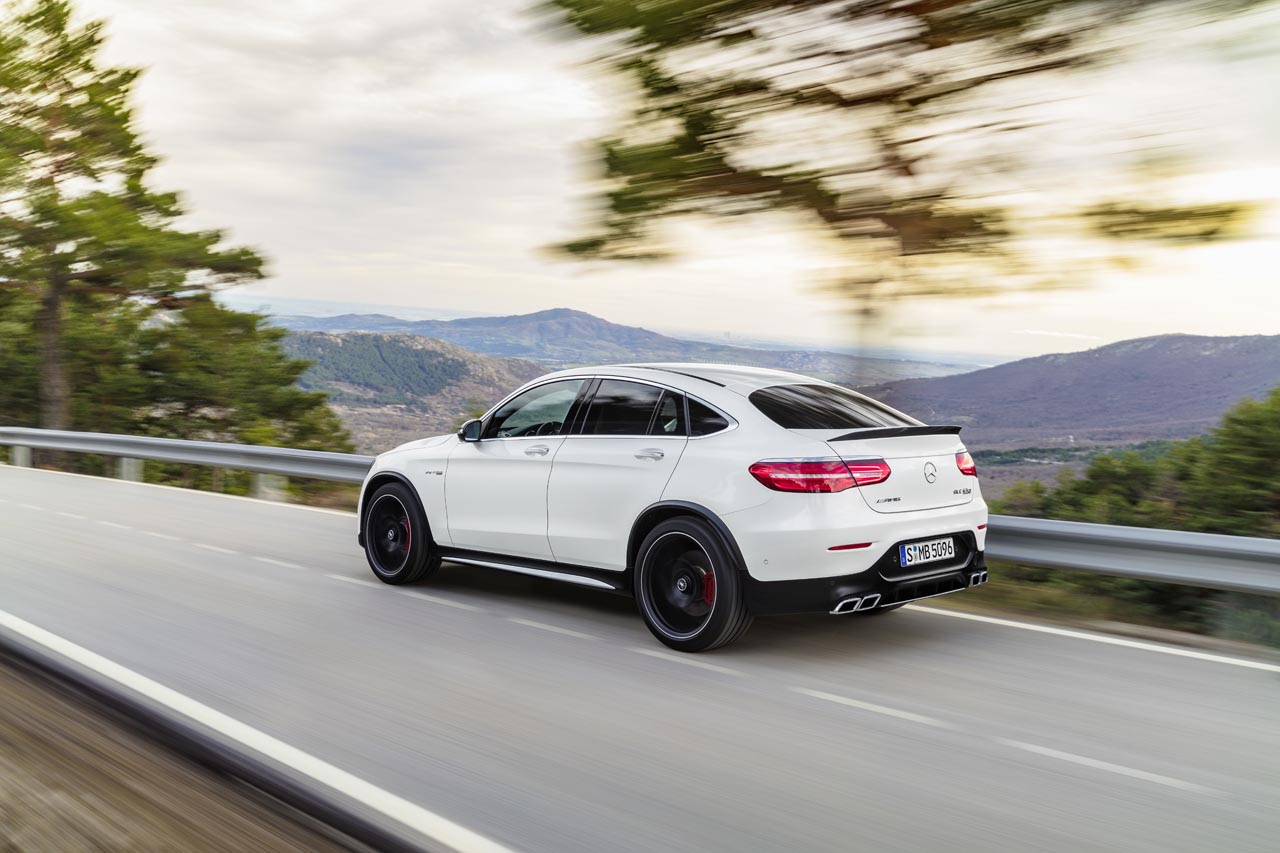 Met het bekend maken van de prijzen zijn de twee carrosserievarianten van de Mercedes AMG GLC 63 verkrijgbaar.
