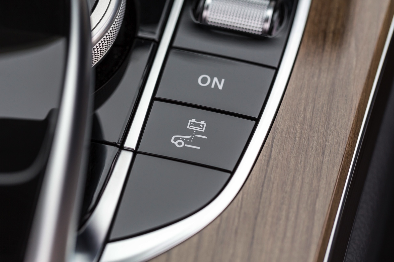 Mercedes C350e plug-in hybride met 7% of 14% bijtelling te bestellen vanaf 57.995 euro.