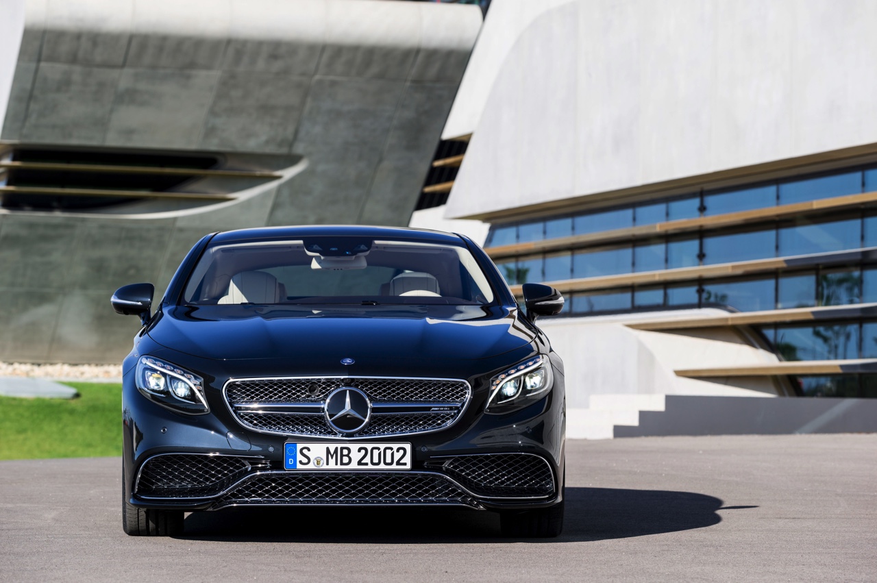 Mercedes S-Klasse Coup? ook verkrijgbaar in S 400 4Matic uitvoering met 367 pk sterke 3.0 liter V6.