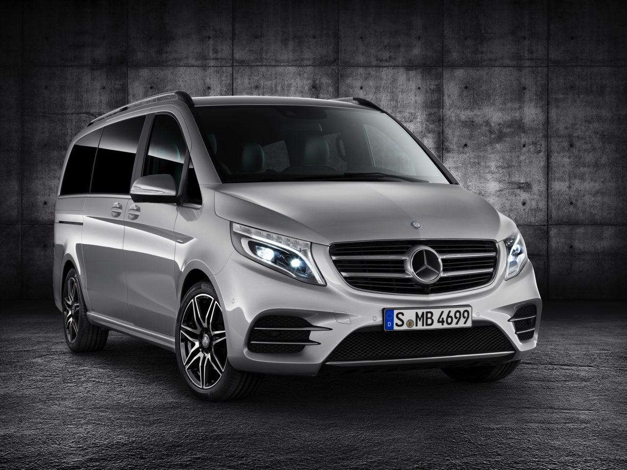 Mercedes V-Klasse Exclusive naar Autosalon van Geneve, in navolging van de sportieve AMG Line.