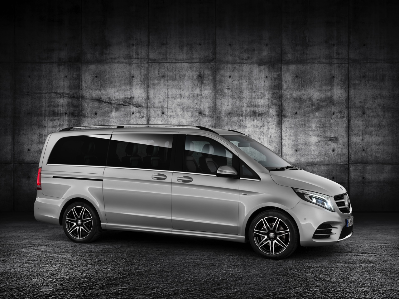 Mercedes V-Klasse Exclusive naar Autosalon van Geneve, in navolging van de sportieve AMG Line.