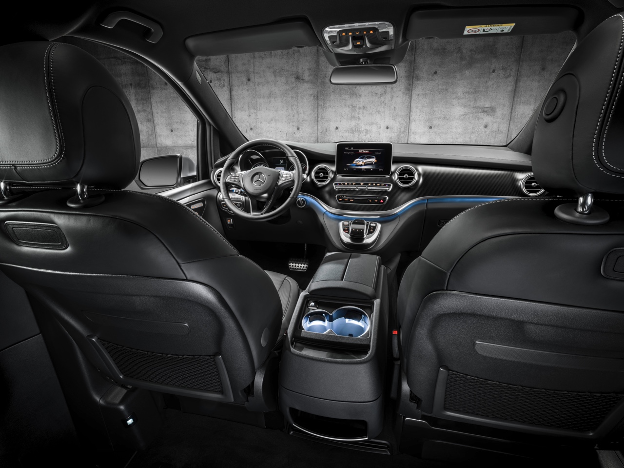 Mercedes V-Klasse Exclusive naar Autosalon van Geneve, in navolging van de sportieve AMG Line.