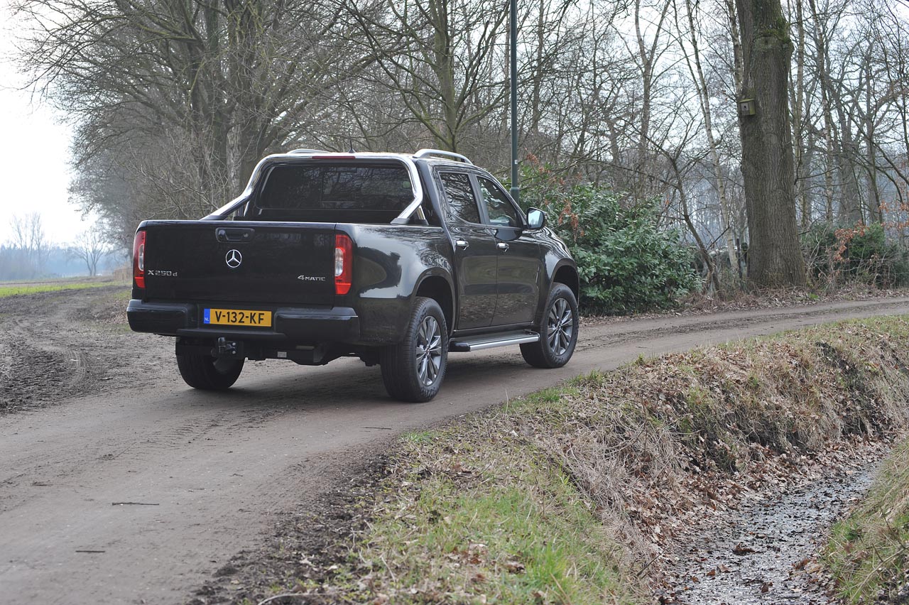 Mercedes betreedt het pick-up segment met de nieuwe X-klasse.