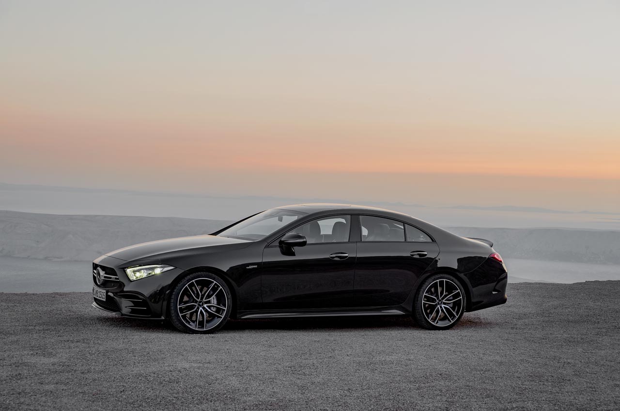 Mercedes lanceert een nieuwe 3 liter gelektrificeerde benzinemotor in de CLS en de coup en cabrio van de E-klasse.