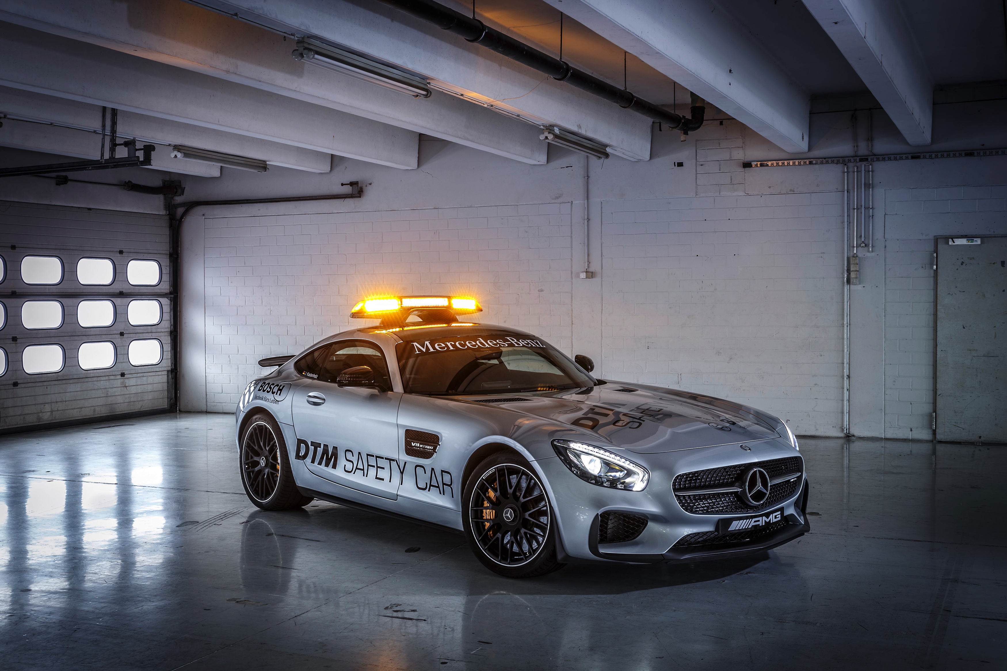 De DTM krijgt dezelfde safety car als de Formule 1. Komend weekend komt de Mercedes-AMG GT S voor het eerst in actie in de tweede DTM race van het seizoen op EuroSpeedway Lausitz.