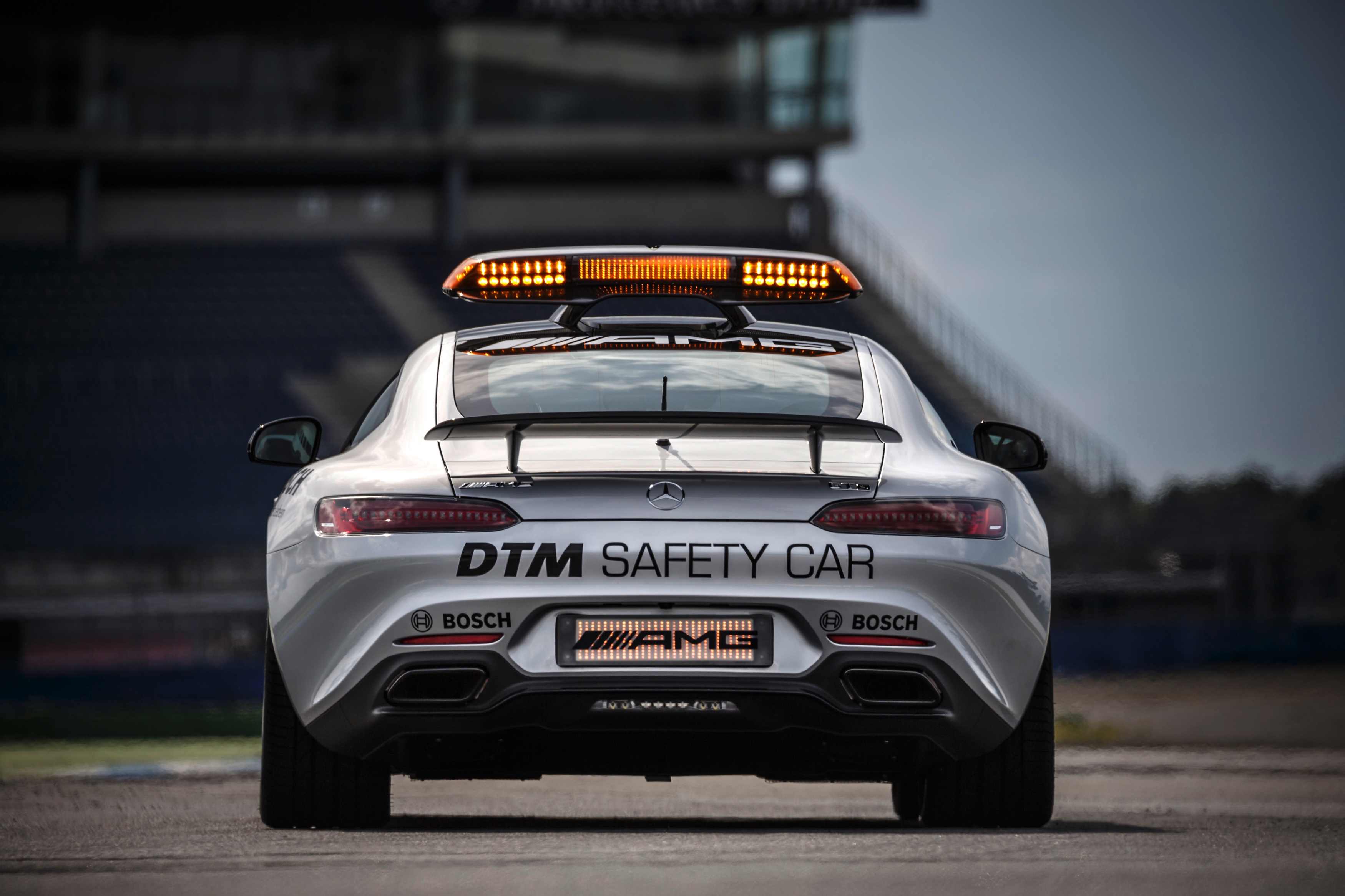 De DTM krijgt dezelfde safety car als de Formule 1. Komend weekend komt de Mercedes-AMG GT S voor het eerst in actie in de tweede DTM race van het seizoen op EuroSpeedway Lausitz.