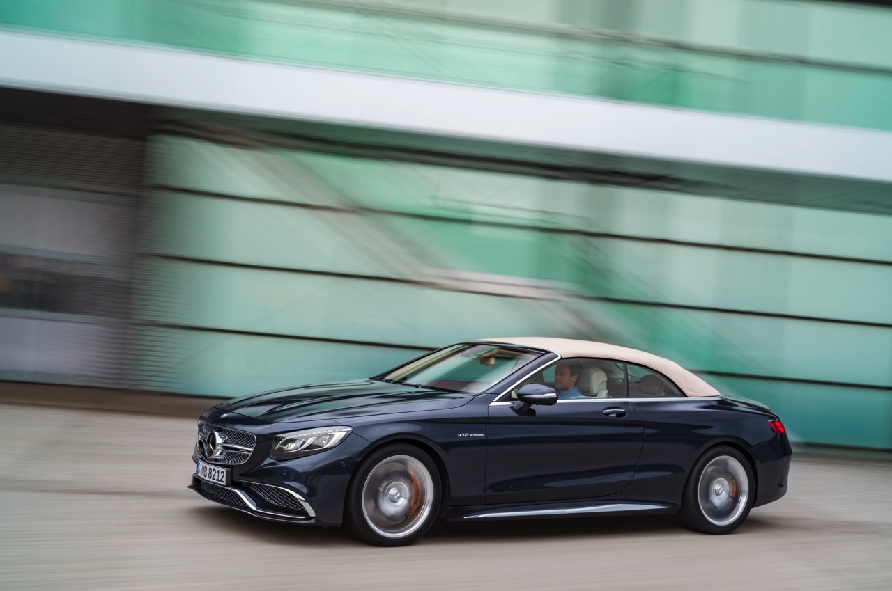 Mercedes-AMG S 65 Cabriolet biedt het summum van cabriolet rijden met prestige en vermogen. De S-Klasse Cabriolet levert met zijn V12 maar liefst 630 pk.