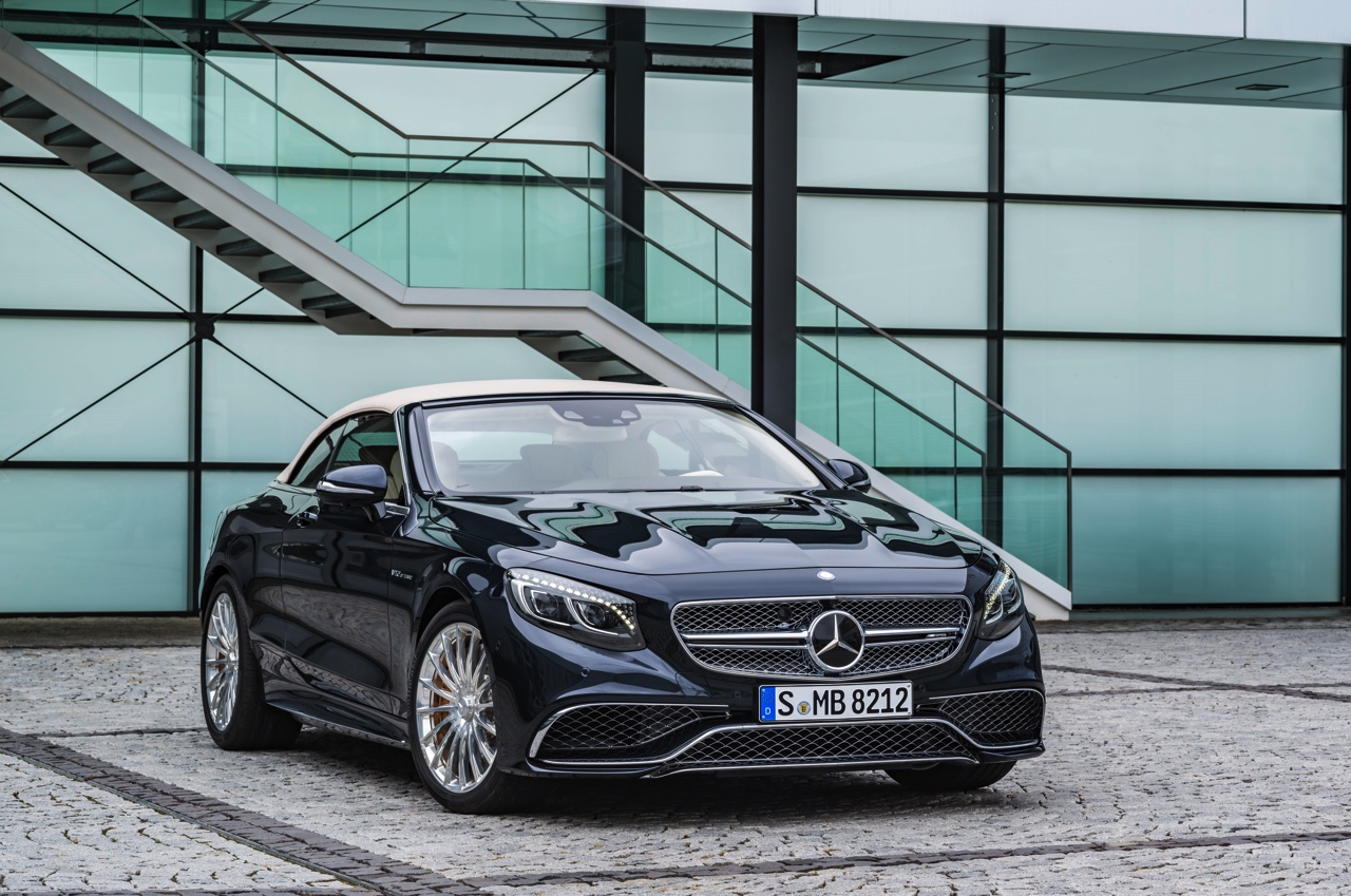 Mercedes-AMG S 65 Cabriolet biedt het summum van cabriolet rijden met prestige en vermogen. De S-Klasse Cabriolet levert met zijn V12 maar liefst 630 pk.