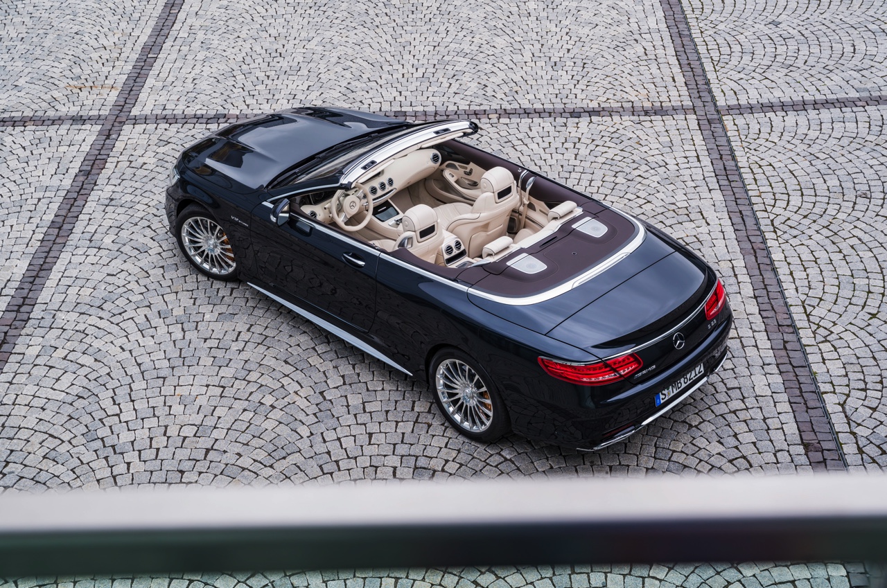 Mercedes-AMG S 65 Cabriolet biedt het summum van cabriolet rijden met prestige en vermogen. De S-Klasse Cabriolet levert met zijn V12 maar liefst 630 pk.