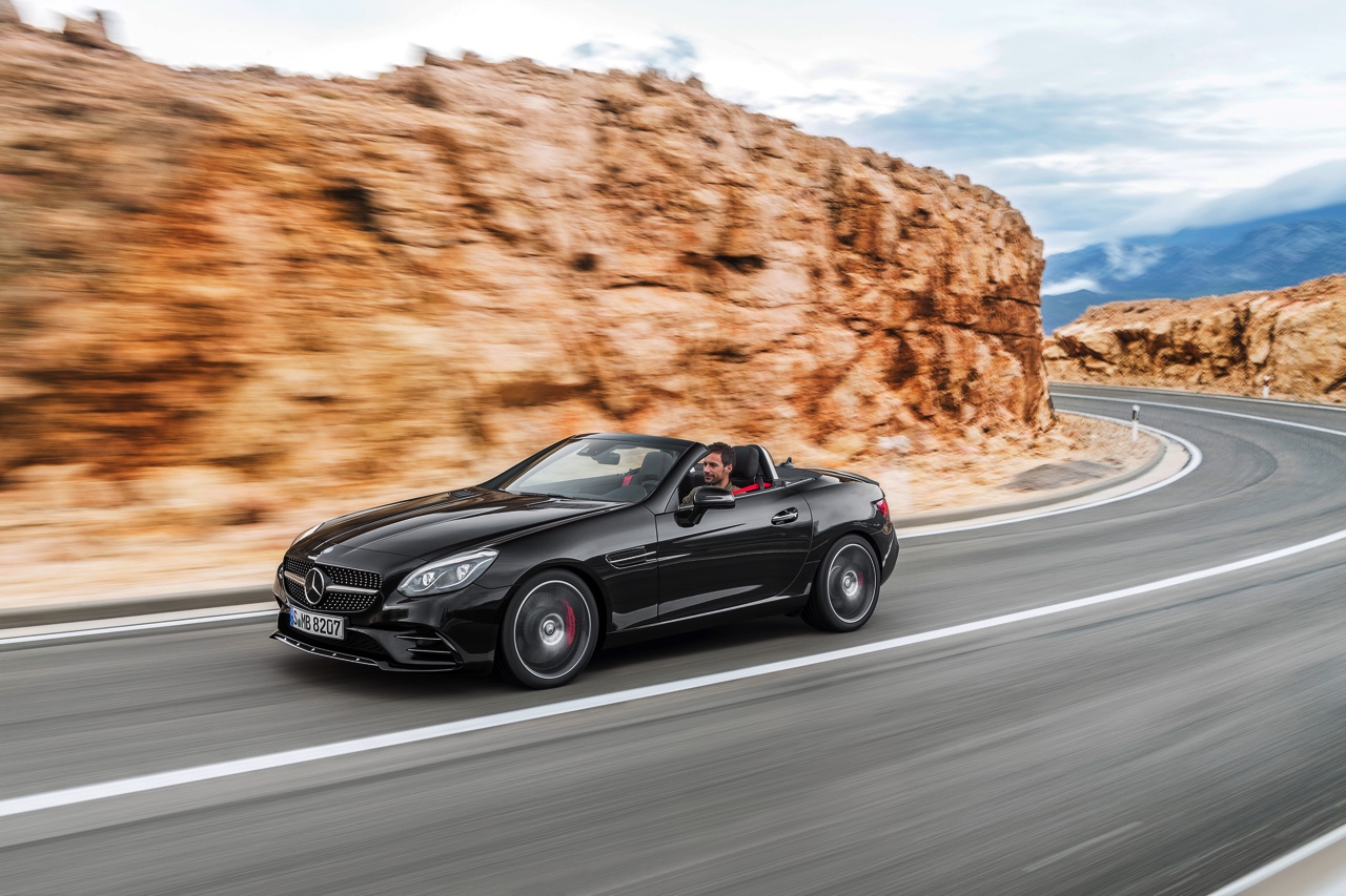 Mercedes-AMG SLC 43 staat er voorlopig alleen voor. Er komt de komende tijd geen SLC 43 S versie of een uitvoering met nog grotere motor.