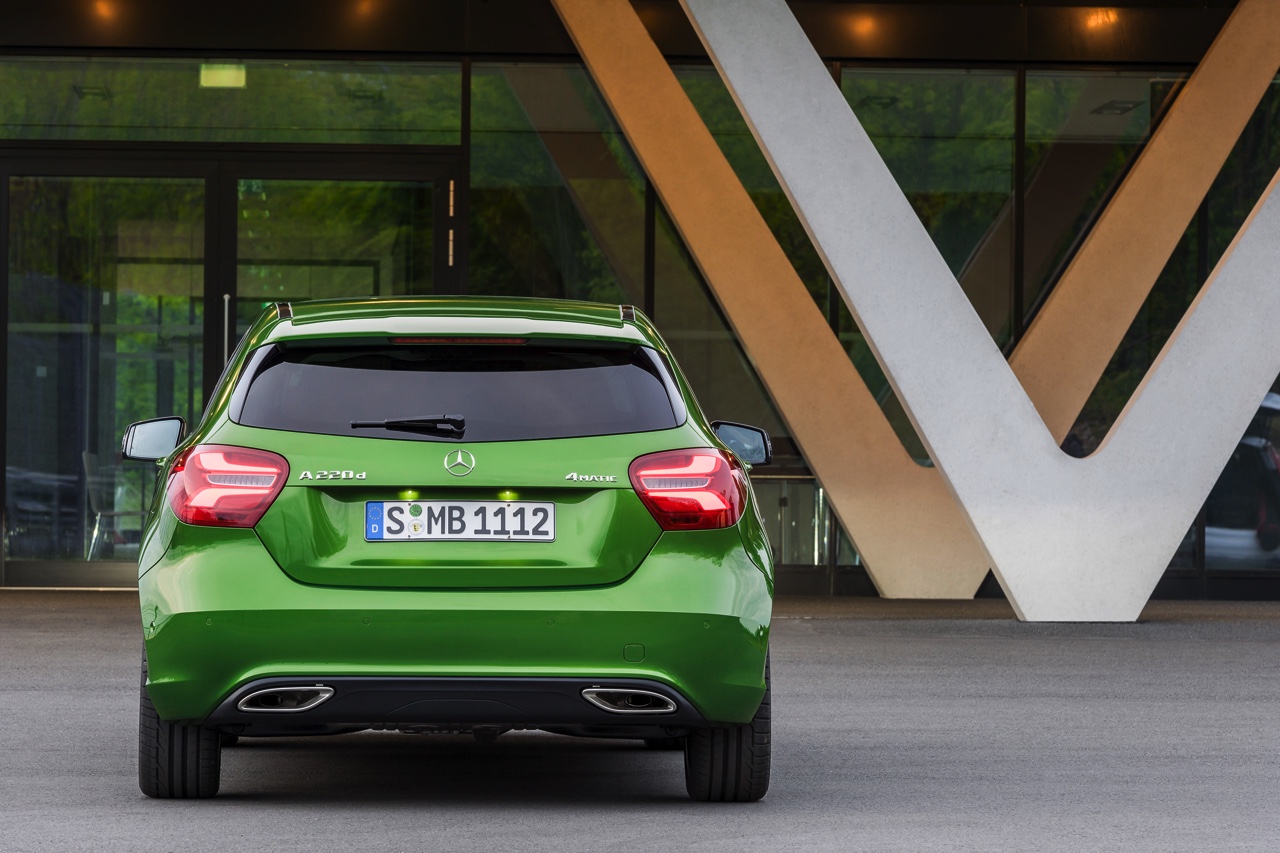 Mercedes-Benz A-Klasse facelift pakt voordelig en luxe uit, met dank aan nieuwe instapper A 160.