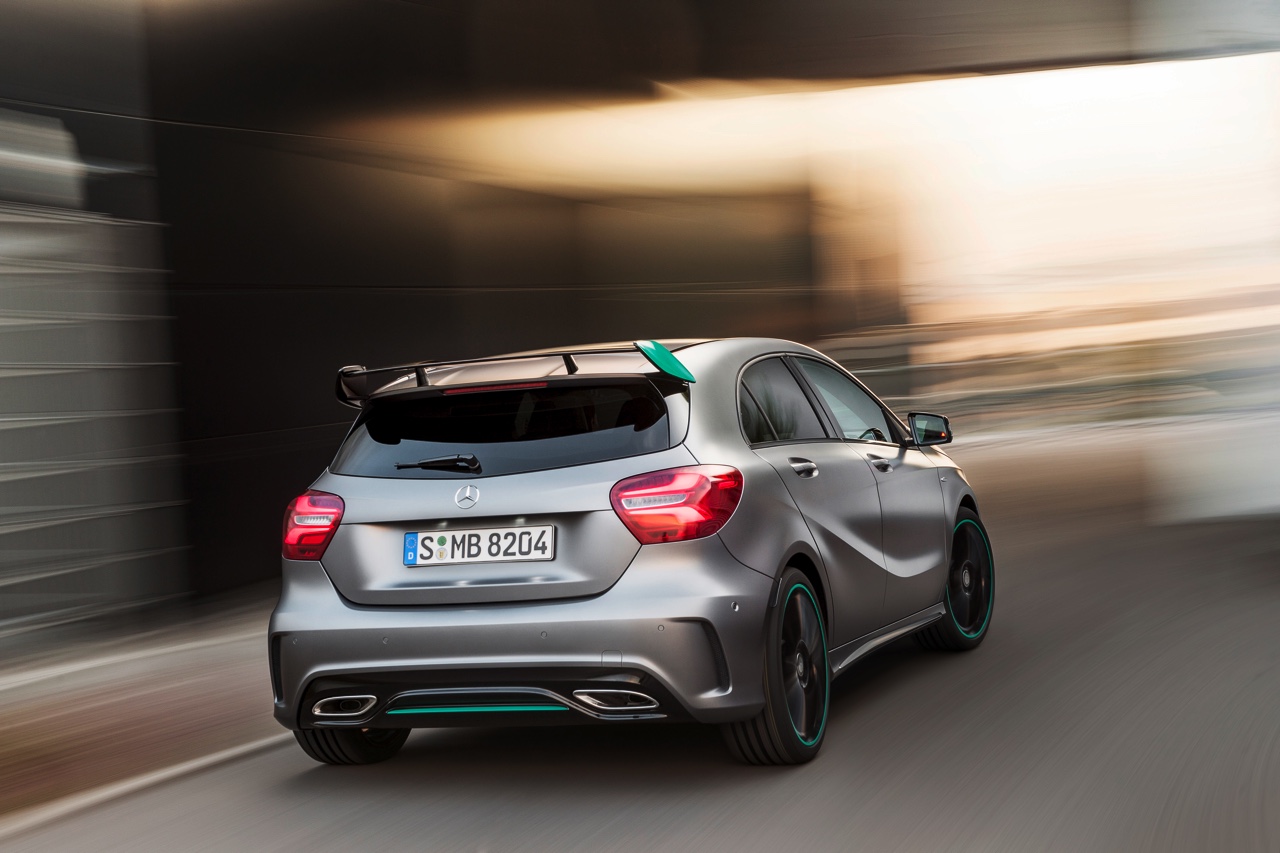 Mercedes-Benz A-Klasse facelift pakt voordelig en luxe uit, met dank aan nieuwe instapper A 160.