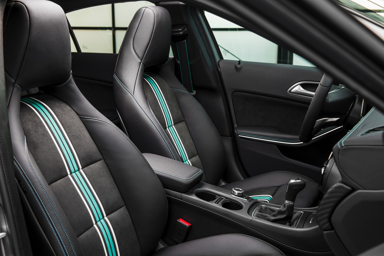 Mercedes-Benz A-Klasse facelift pakt voordelig en luxe uit, met dank aan nieuwe instapper A 160.