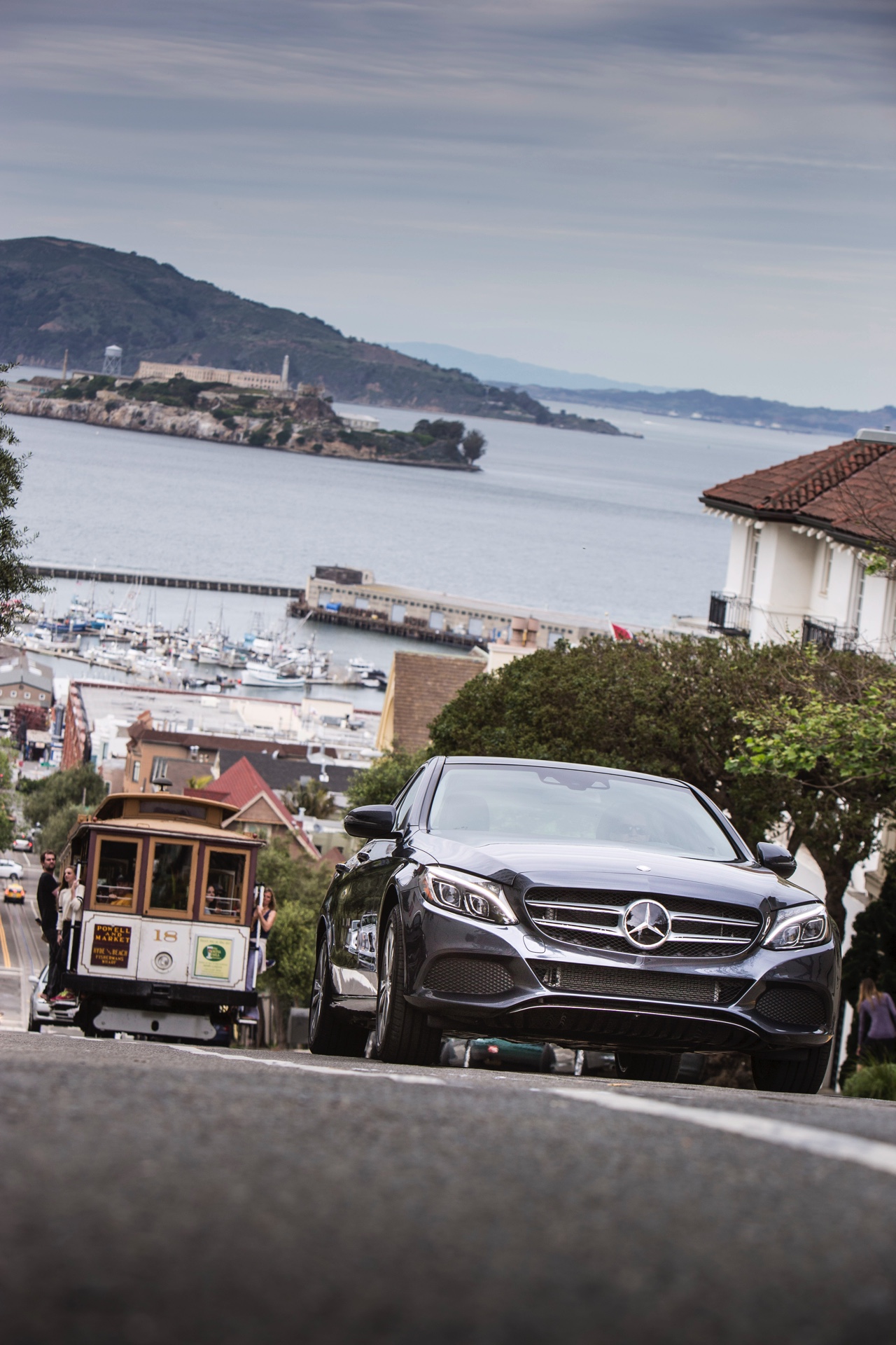 Autotest Mercedes-Benz C350e, de nieuwe plug-in hybride C-Klasse met 7% bijtelling. Een eerste indruk vanuit San Francisco.