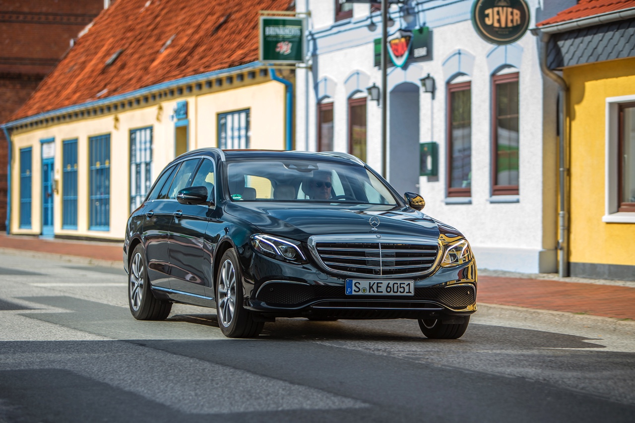 AutoVandaag deed een rijtest met de nieuwe Mercedes-Benz E-Klasse Estate in de uitvoering E220d.