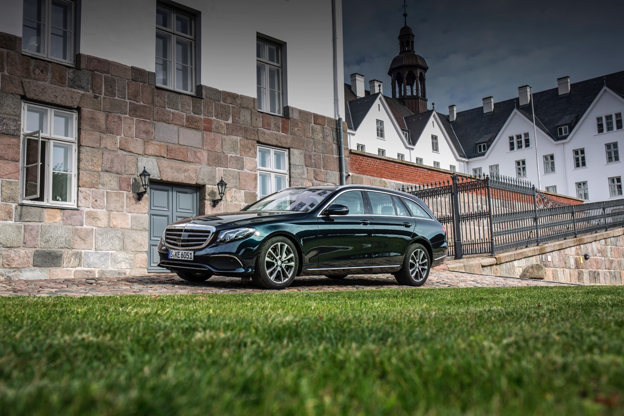 AutoVandaag deed een rijtest met de nieuwe Mercedes-Benz E-Klasse Estate in de uitvoering E220d.