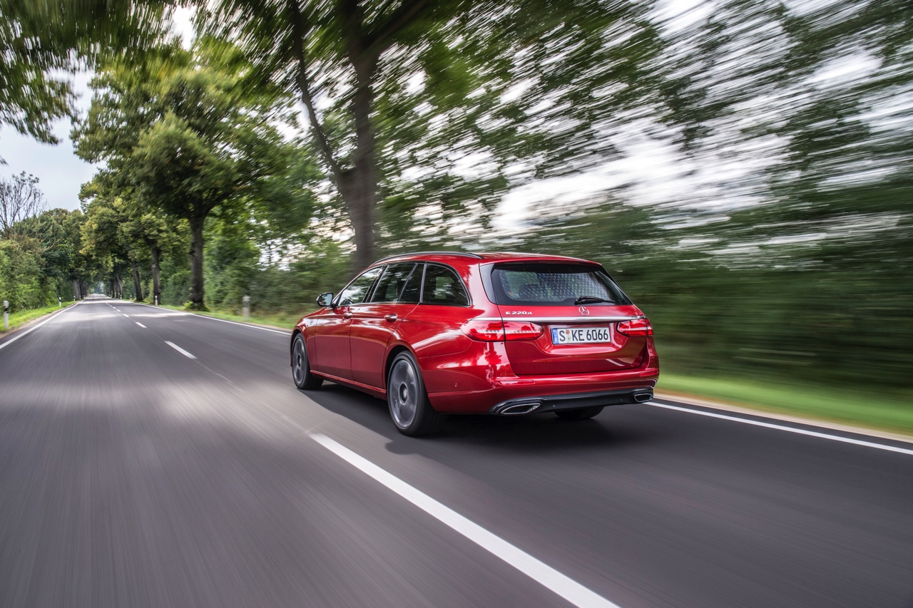 AutoVandaag deed een rijtest met de nieuwe Mercedes-Benz E-Klasse Estate in de uitvoering E220d.