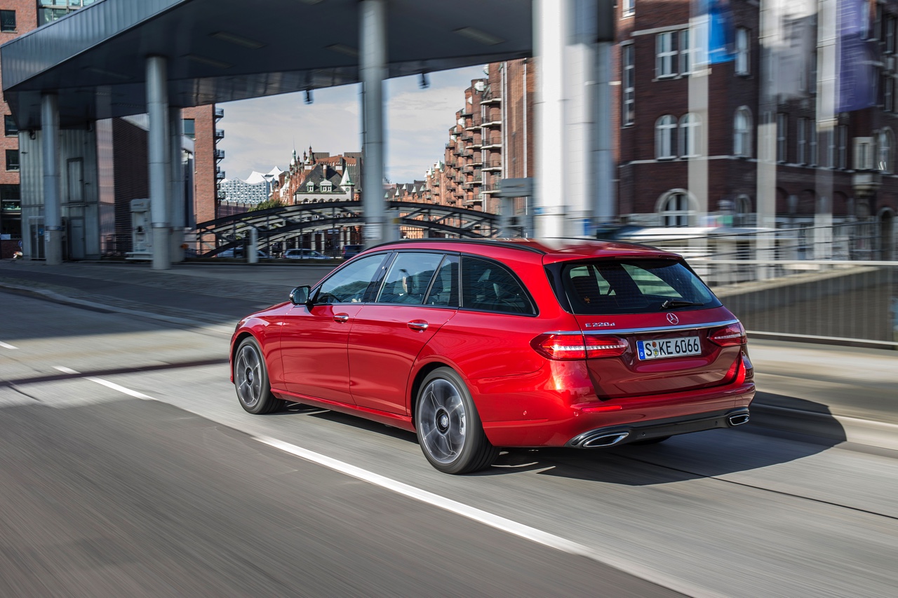 AutoVandaag deed een rijtest met de nieuwe Mercedes-Benz E-Klasse Estate in de uitvoering E220d.