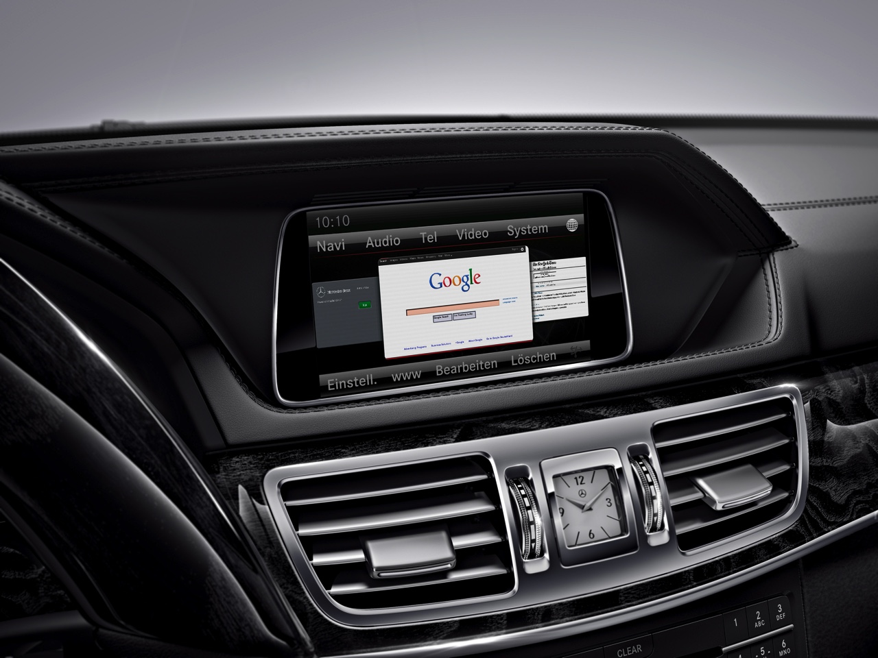 Nieuwe Comand Online telematica met infotainmentsysteem voor Mercedes-Benz E-Klasse in 2015.