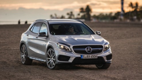 Test Mercedes GLA 200 CDI offroad en GLA 45 AMG, de GLA-Klasse crossover van Mercedes-Benz met 4Matic vierwielaandrijving of voorwielaandrijving.