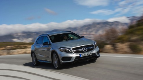 Test Mercedes GLA 200 CDI offroad en GLA 45 AMG, de GLA-Klasse crossover van Mercedes-Benz met 4Matic vierwielaandrijving of voorwielaandrijving.