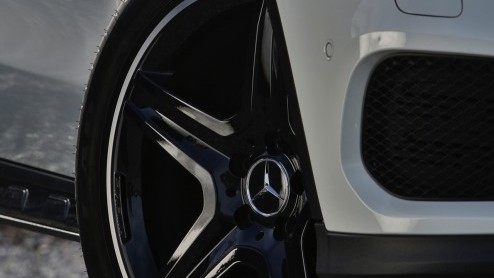 Test Mercedes GLA 200 CDI offroad en GLA 45 AMG, de GLA-Klasse crossover van Mercedes-Benz met 4Matic vierwielaandrijving of voorwielaandrijving.