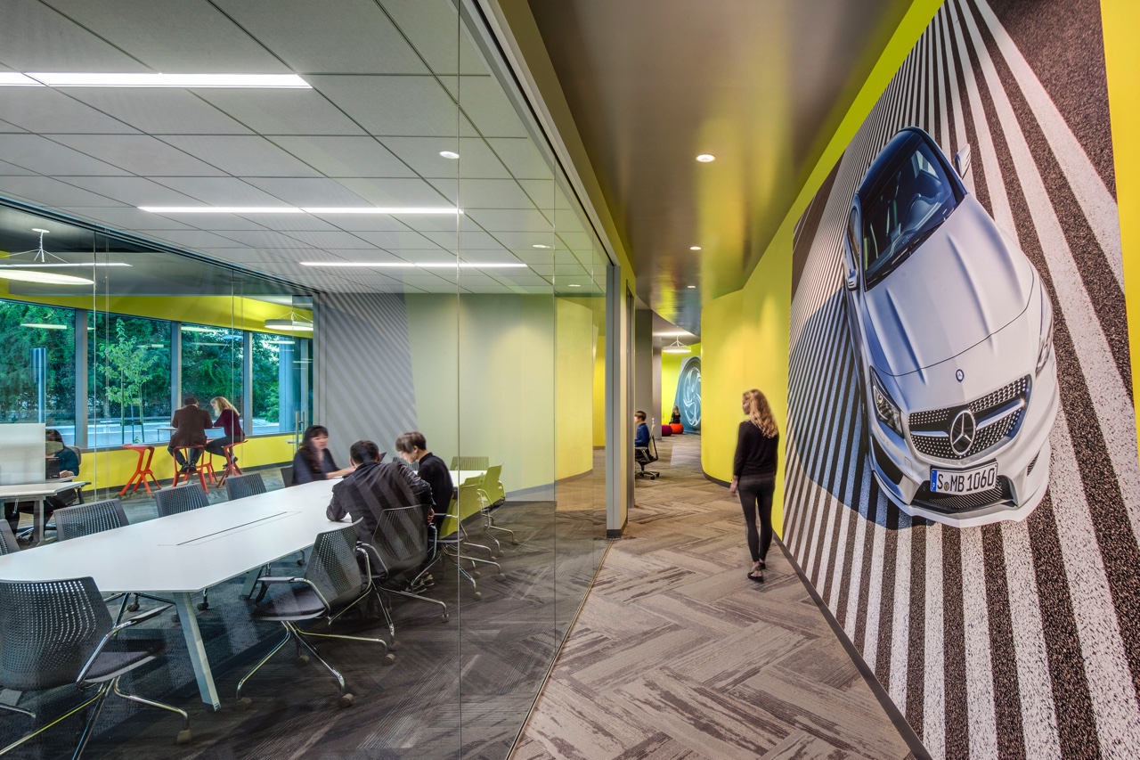 Mercedes-Benz Research in Silicon Valley viert 20-jarig jubileum. Als eerste automerk opende Mercedes daar een ontwikkelingscentrum.