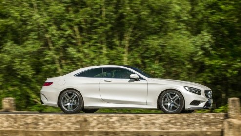 Autotest Mercedes-Benz S 500 4MATIC Coup, de nieuwe S-Klasse Coup met het unieke tilt-systeem.