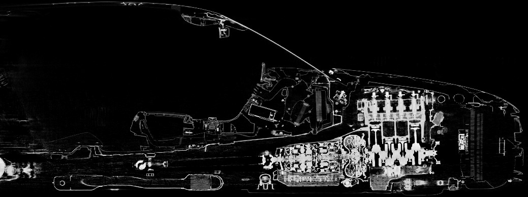 Mercedes-Benz gaat rntgentechnologie inzetten bij het uitvoeren van haar crashtests. Hiermee kunnen niet alleen scherpere beelden worden genomen, maar kan ook verder in de auto gekeken worden.