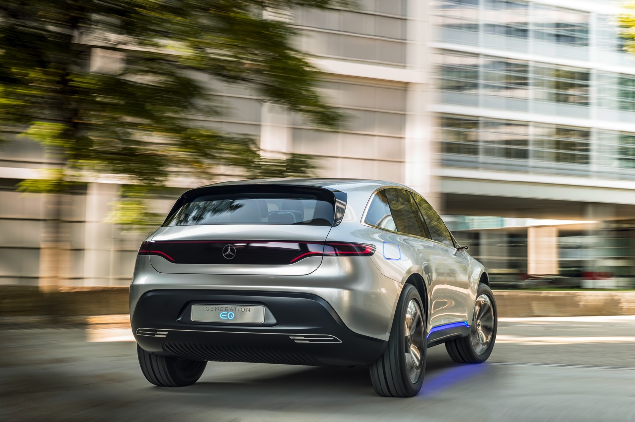 Mercedes start offensief elektrische auto's met Generation EQ. Dit nieuwe label omvat meer dan alleen een range elektrische auto's. Lees er hier alles over.