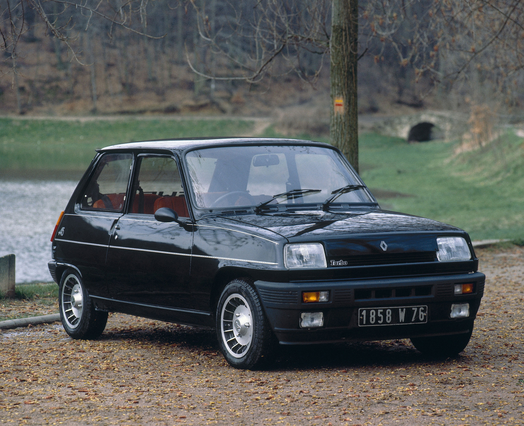 Deze kortingscode geeft 2.50 euro per ticket korting op entreekaarten voor Concours d'Elegance Paleis het Loo 2016, het glansrijke evenement vol autohistorie.