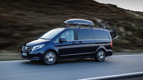 Autotest Mercedes-Benz V 250 BlueTEC, de nieuwe V-Klasse als ruime MPV voor VIP-shuttles en taxi-vervoer.