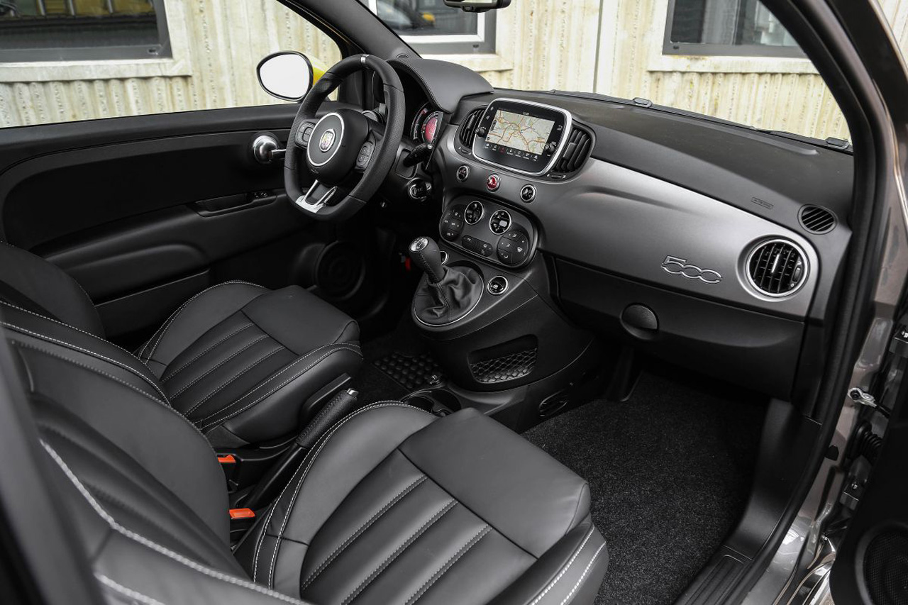 De kleine Abarth 500 komt in een speciale Pista uitvoering naar Nederland. Slechts 18 exemplaren zijn beschikbaar.