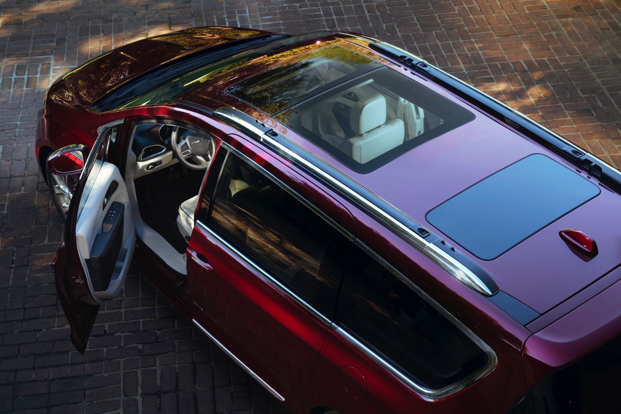 De Chrysler Town & Country en Voyager krijgen een opvolger in de vorm van een nieuwe oude bekende: de Pacifica. Als eerste MPV is deze Chrysler er ook als plug-in hybride.