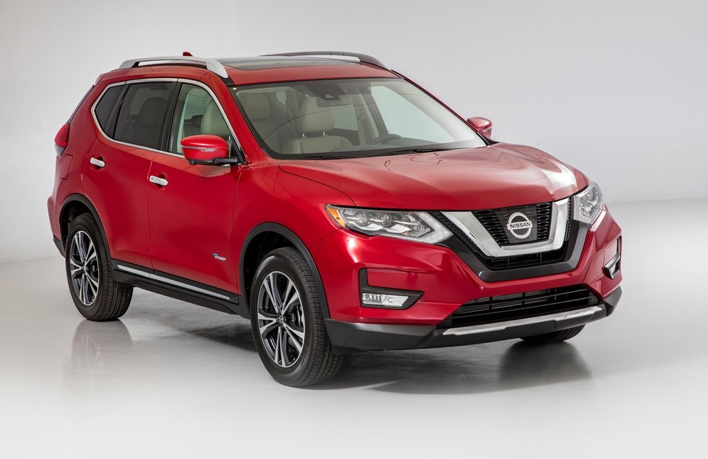 De Nissan Rogue kreeg een facelift en misschien komt die ook voor de Nissan X-Trail.