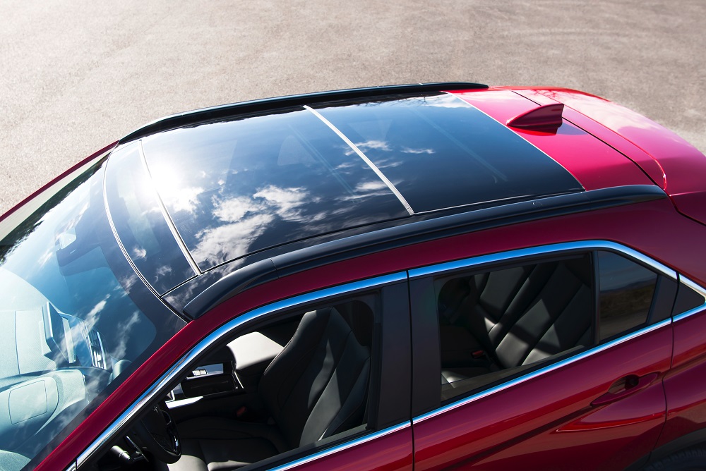 Mitsubishi heeft het doek getrokken van de Eclipse Cross, de volledig nieuwe SUV van het merk. Wat heeft het nieuwe broertje van de ASX en Outlander in zijn mars?