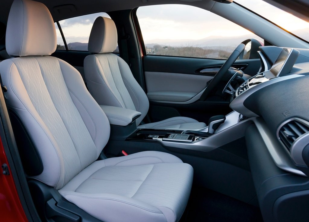 Mitsubishi heeft het doek getrokken van de Eclipse Cross, de volledig nieuwe SUV van het merk. Wat heeft het nieuwe broertje van de ASX en Outlander in zijn mars?