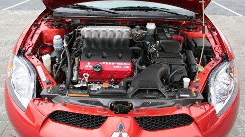 De modelnaam Eclipse is wel een beetje toepasselijk voor het beleid dat Mitsubishi ten aanzien van deze sportcoup hanteert voor Europa. Hij blijft voor ons namelijk in het duister, want hij is alleen