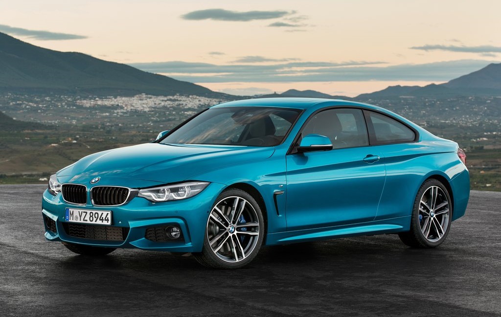 BMW geeft de BMW 4 Serie een modeljaarupdate. De wijzigingen zijn te miniem om te spreken van een facelift, maar er is zeker wat veranderd. Ook voor andere BMW-modellen zijn er kleine wijzigingen.